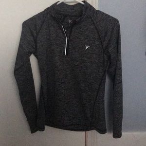 Old Navy Long sleeve grey halfzip XS workout shirt
